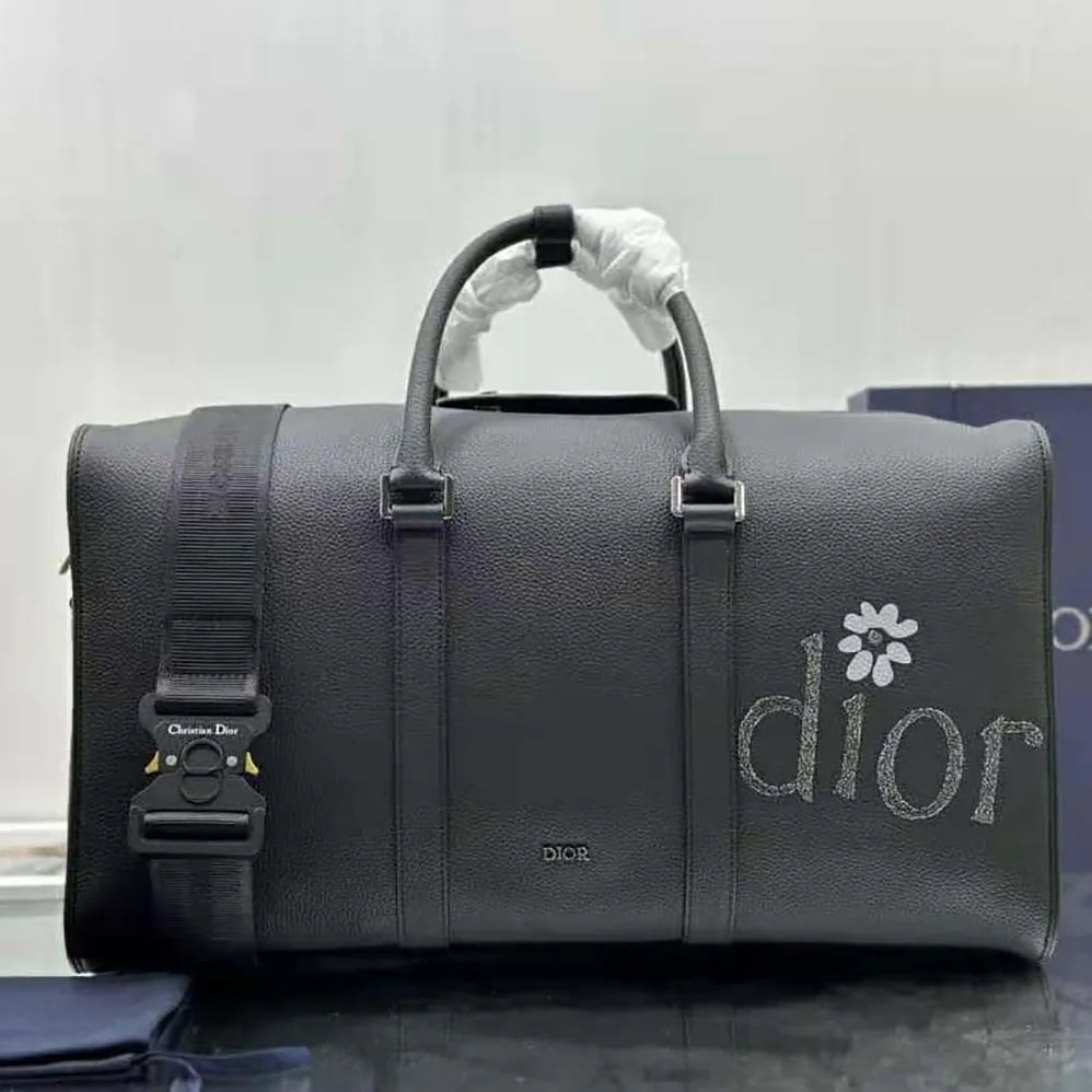 Dior By Erl Dior Lingot 50 Bag Black Grained Calfskin for Men Dior By Erl Dior Lingot 50 Bag Black Grained Calfskin for Men