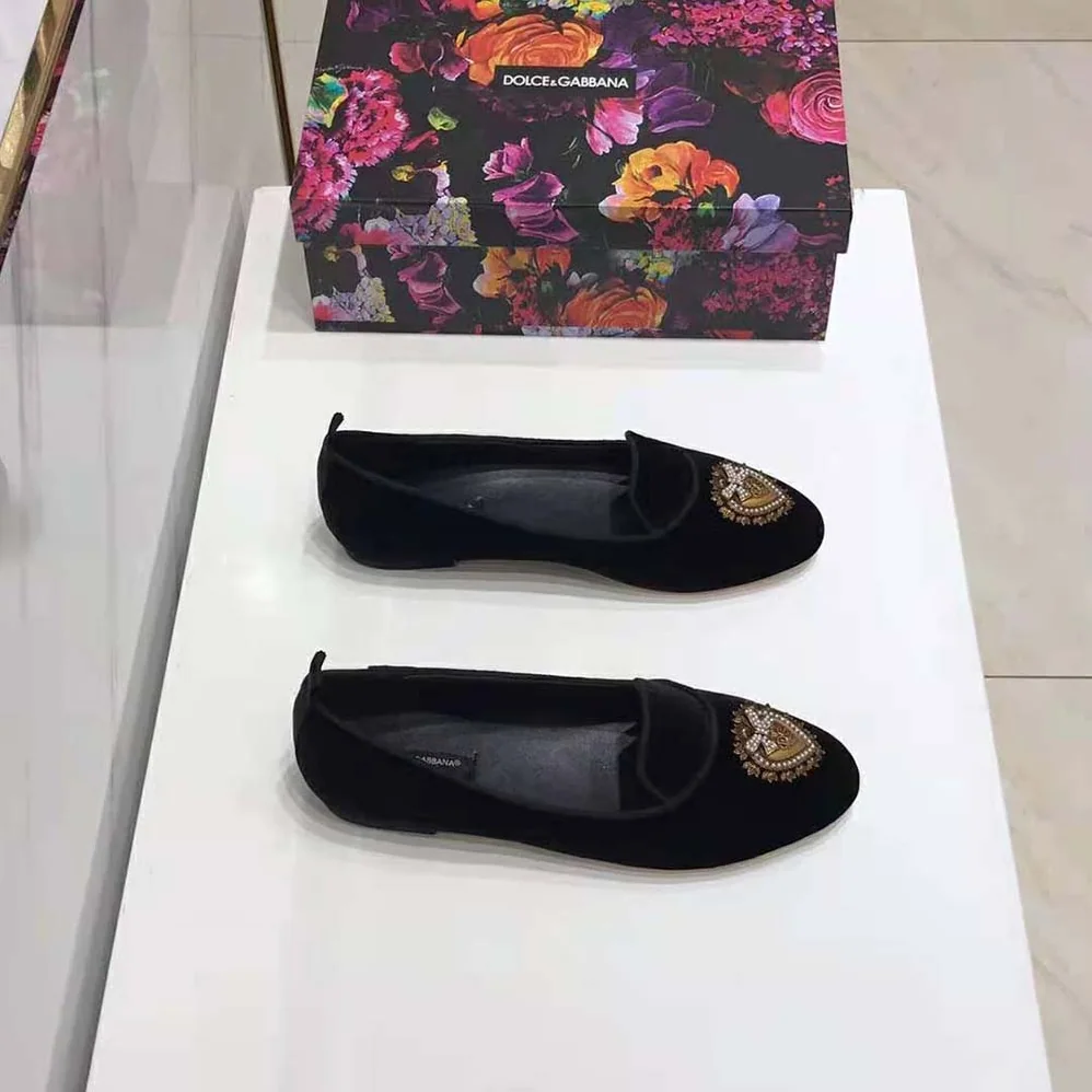 Dolce Gabbana D&G Velvet Devotion Slippers for Women in Black Dolce Gabbana D&G Velvet Devotion Slippers for Women in Black