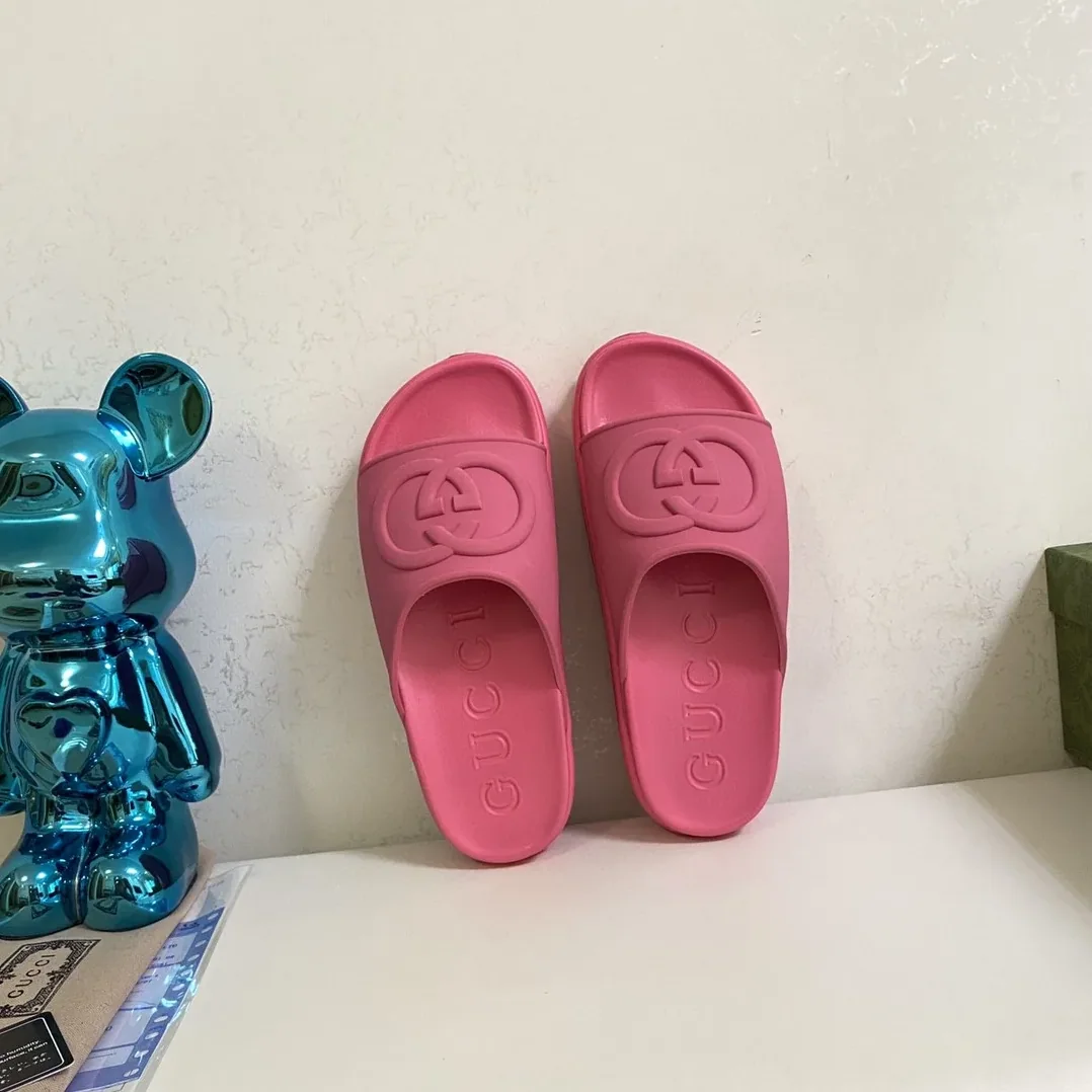 Gucci Interlocking G Slide Sandal Pink Gucci Interlocking G Slide Sandal Pink