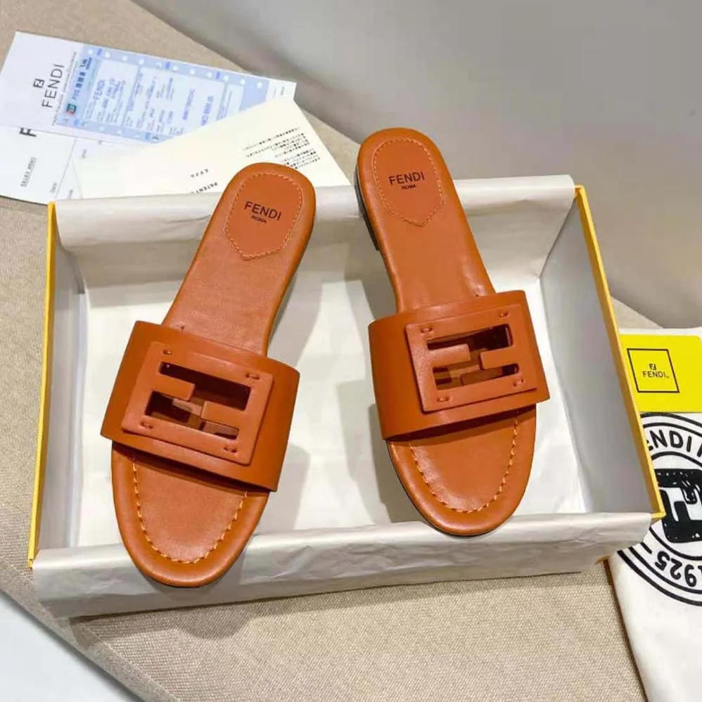 Fendi Signature Brown Leather Slides in 0.4 inches Heel Height for Women