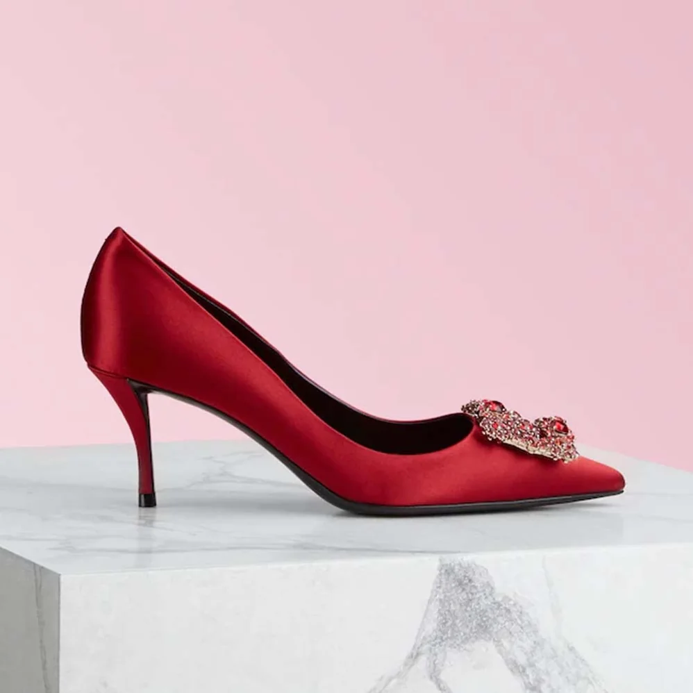 Roger Vivier Silk Flower Strass Pumps 6.6 cm Heel for Women in Red Roger Vivier Silk Flower Strass Pumps 6.6 cm Heel for Women in Red