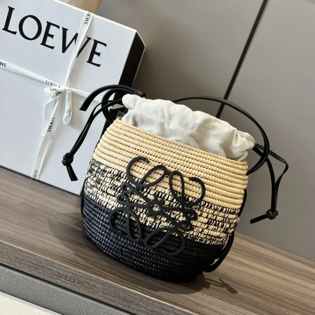 Loewe Beehive Basket Bag Beige in Black / Loewe Beehive Basket Bag Beige in Black /