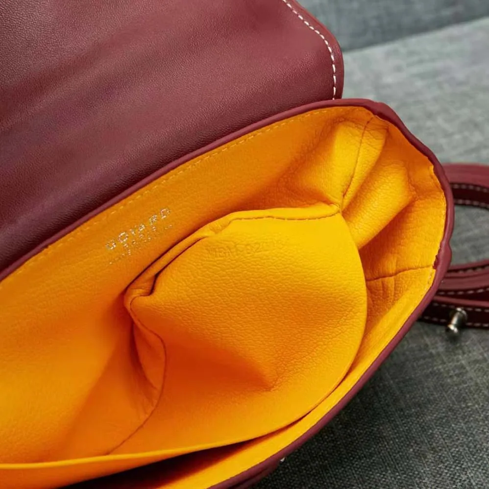 Goyard Sac Saïgon Souple Mini in Toile Goyardine & Chevroches Calfskin for Women in Maroon Goyard Sac Saïgon Souple Mini in Toile Goyardine & Chevroches Calfskin for Women in Maroon