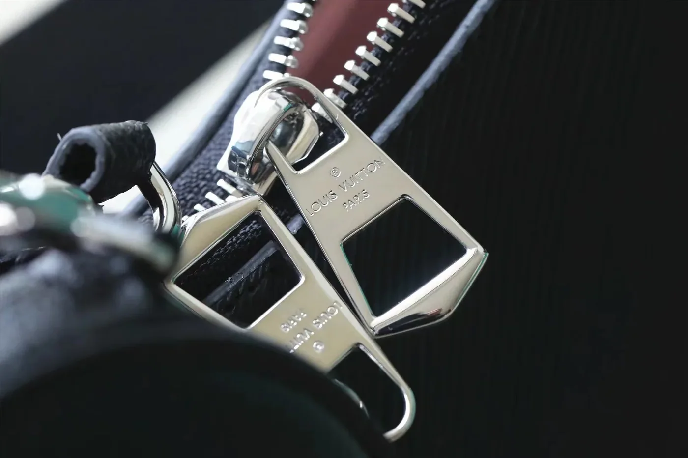Louis Vuitton Marellini Black / Louis Vuitton Marellini Black /