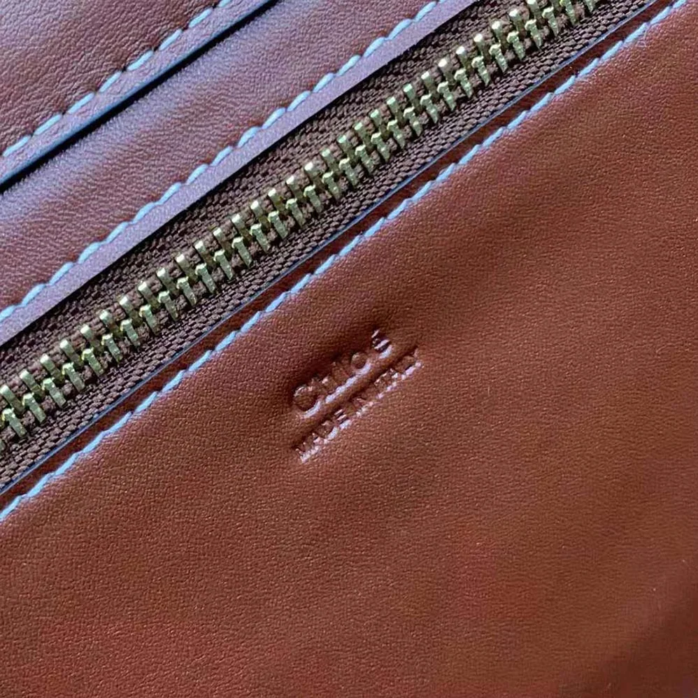 Chloe Medium Woody Tote Bag for Women in Brown