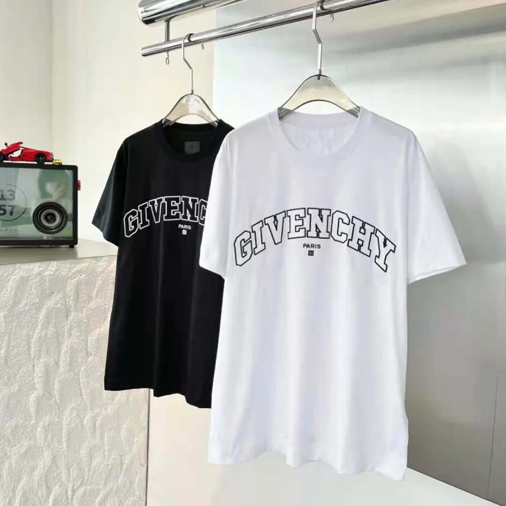 Givenchy T-shirt in GIVENCHY College Embroidered Jersey for Women in White Givenchy T-shirt in GIVENCHY College Embroidered Jersey for Women in White