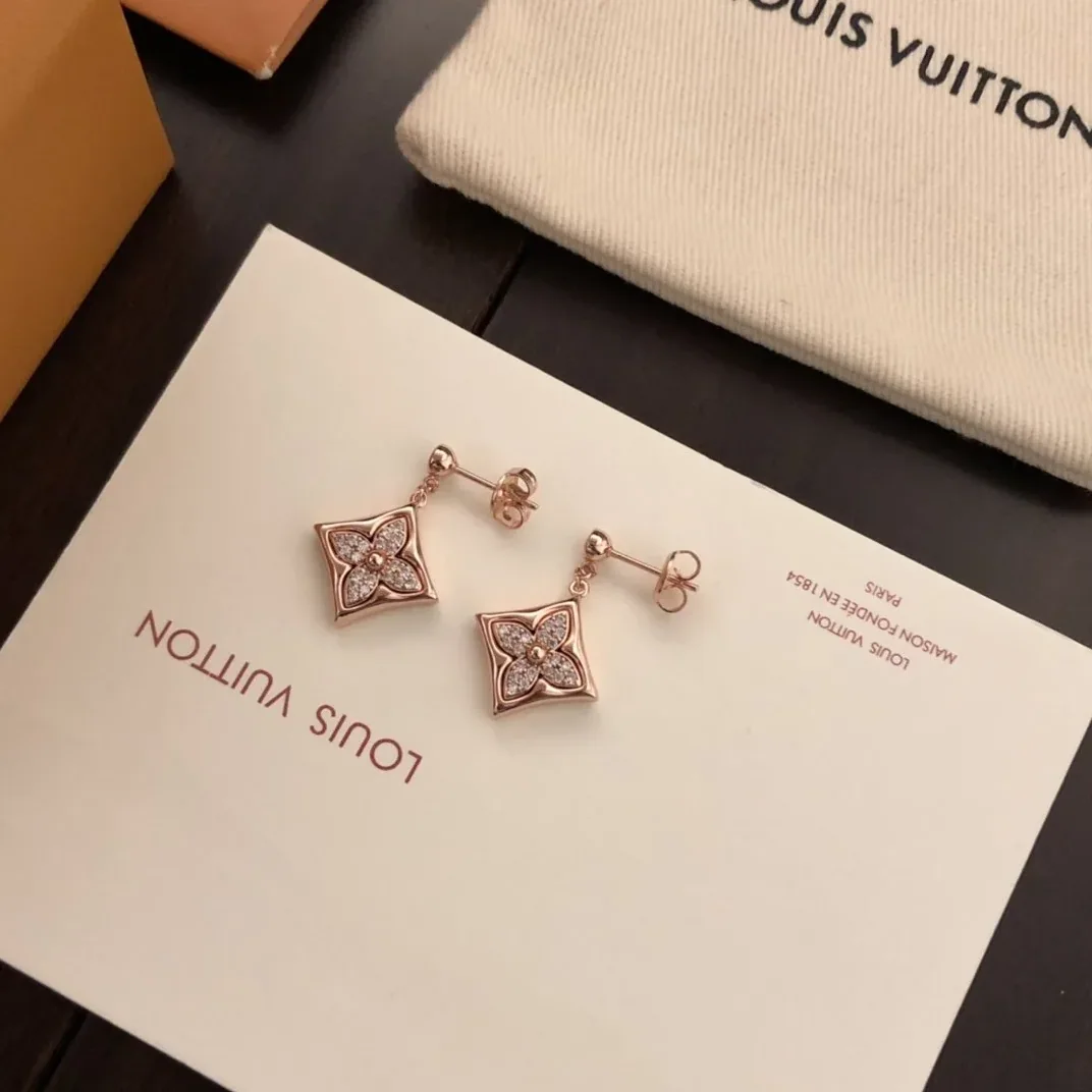 Louis Vuitton Color Blossom BB Star Earrings Rose Gold Hardware Louis Vuitton Color Blossom BB Star Earrings Rose Gold Hardware