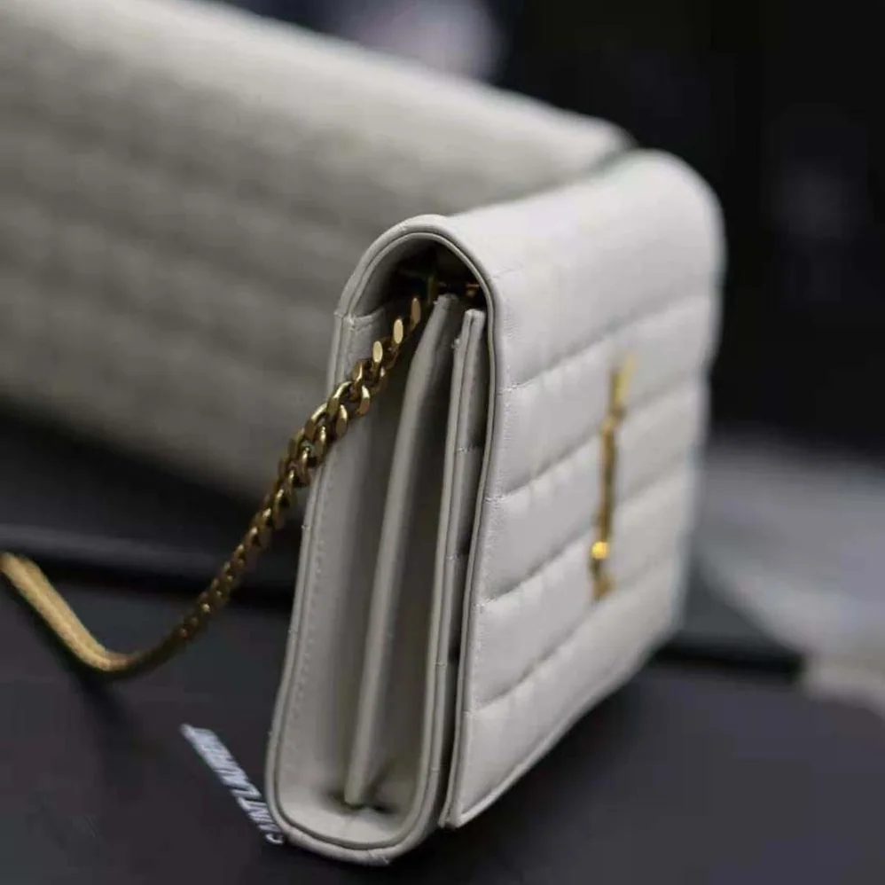 Saint Laurent YSL Le Maillon in Quilted Shiny Leather for Women in White Saint Laurent YSL Le Maillon in Quilted Shiny Leather for Women in White