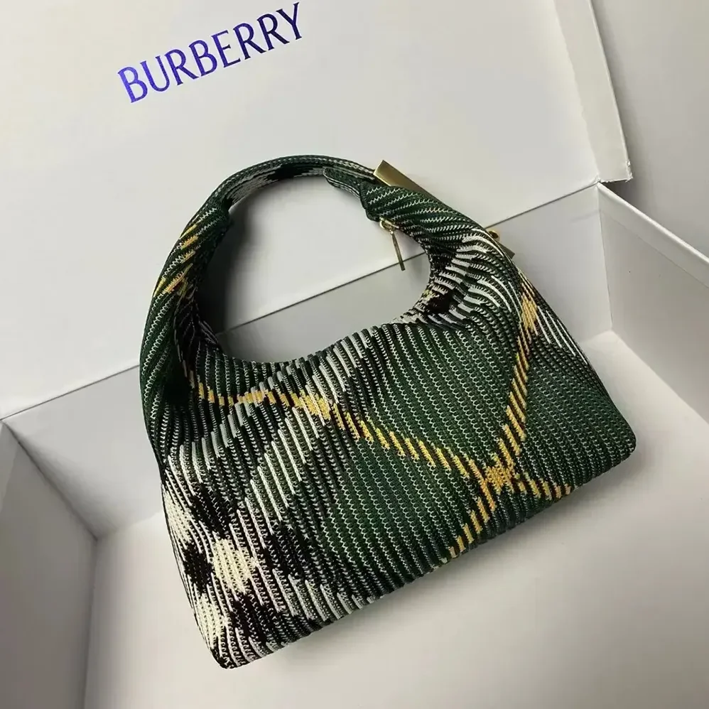 Burberry Mini Peg Duffle Bag for Women in Green