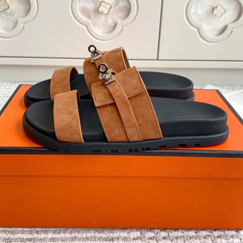 Hermes Jackson Sandal for Unisex in Brown Hermes Jackson Sandal for Unisex in Brown
