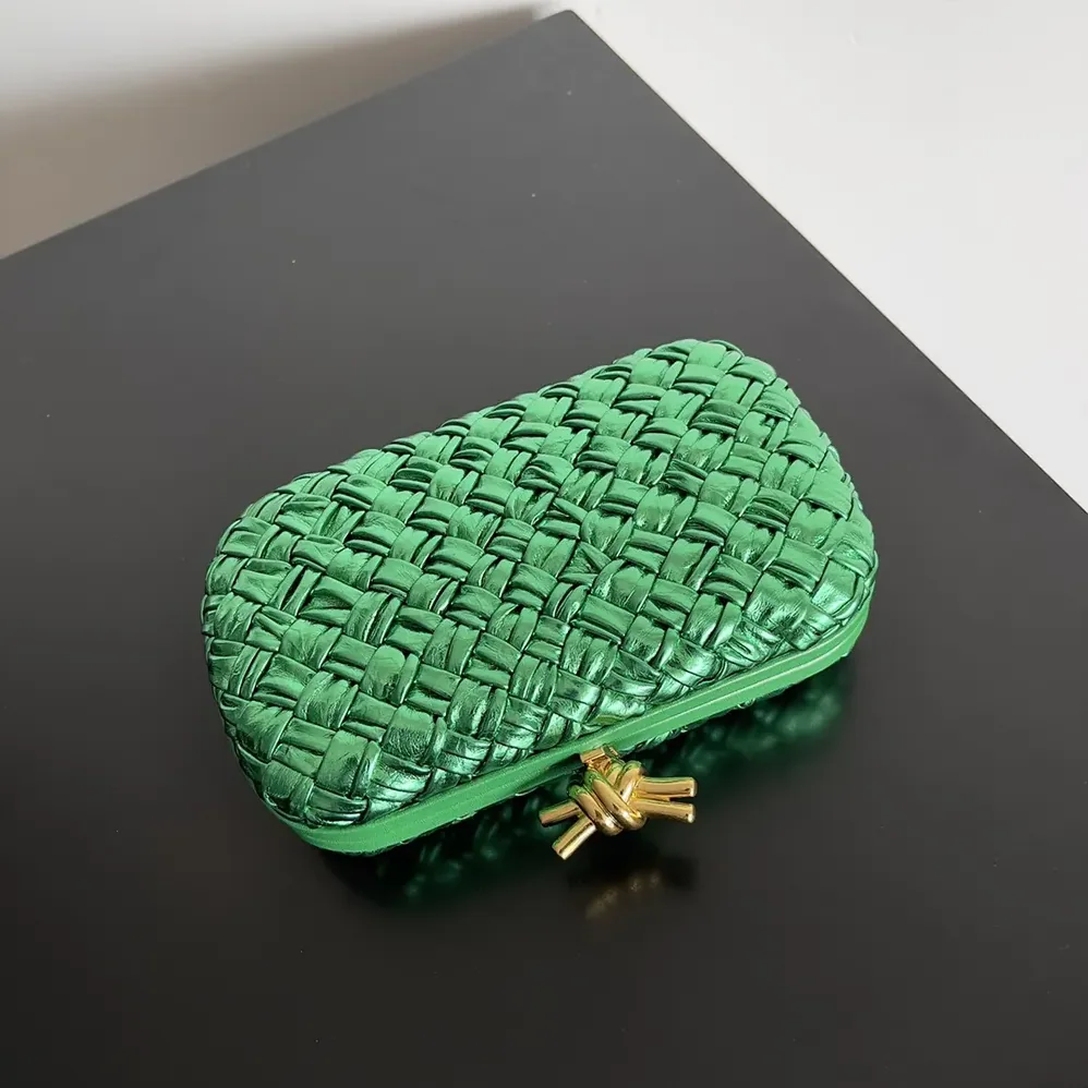 Bottega Veneta Knot Minaudière Clutch in Calfskin Leather for Women in Green Bottega Veneta Knot Minaudière Clutch in Calfskin Leather for Women in Green