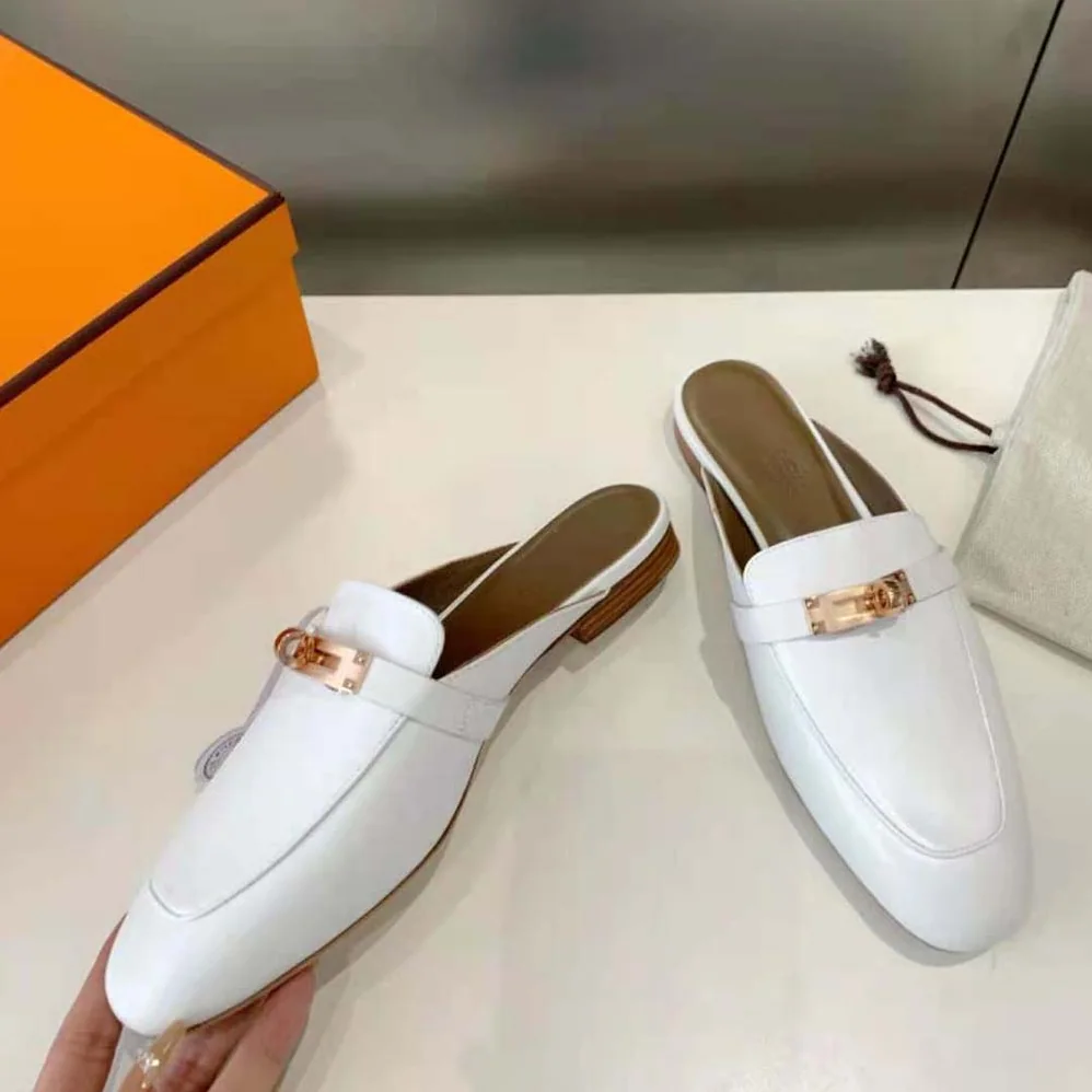 Hermes OZ Mule in Calfskin Leather for Women in White Hermes OZ Mule in Calfskin Leather for Women in White