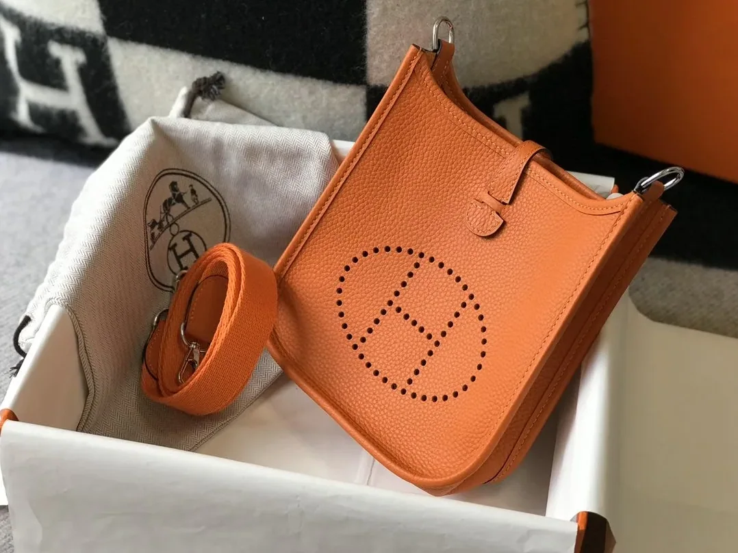 Hermes Evelyne 16 Amazone Bag Orange With Silver in Toned Hardware Hermes Evelyne 16 Amazone Bag Orange With Silver in Toned Hardware