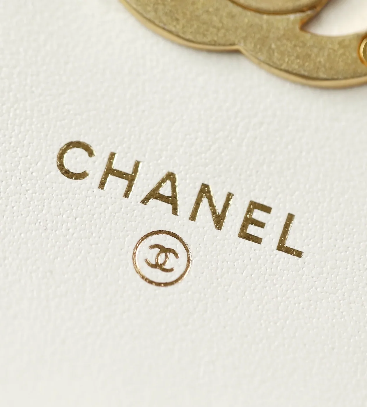 Chanel CO-CO Clutch With Chain in Gold Toned Hardware White Chanel CO-CO Clutch With Chain in Gold Toned Hardware White