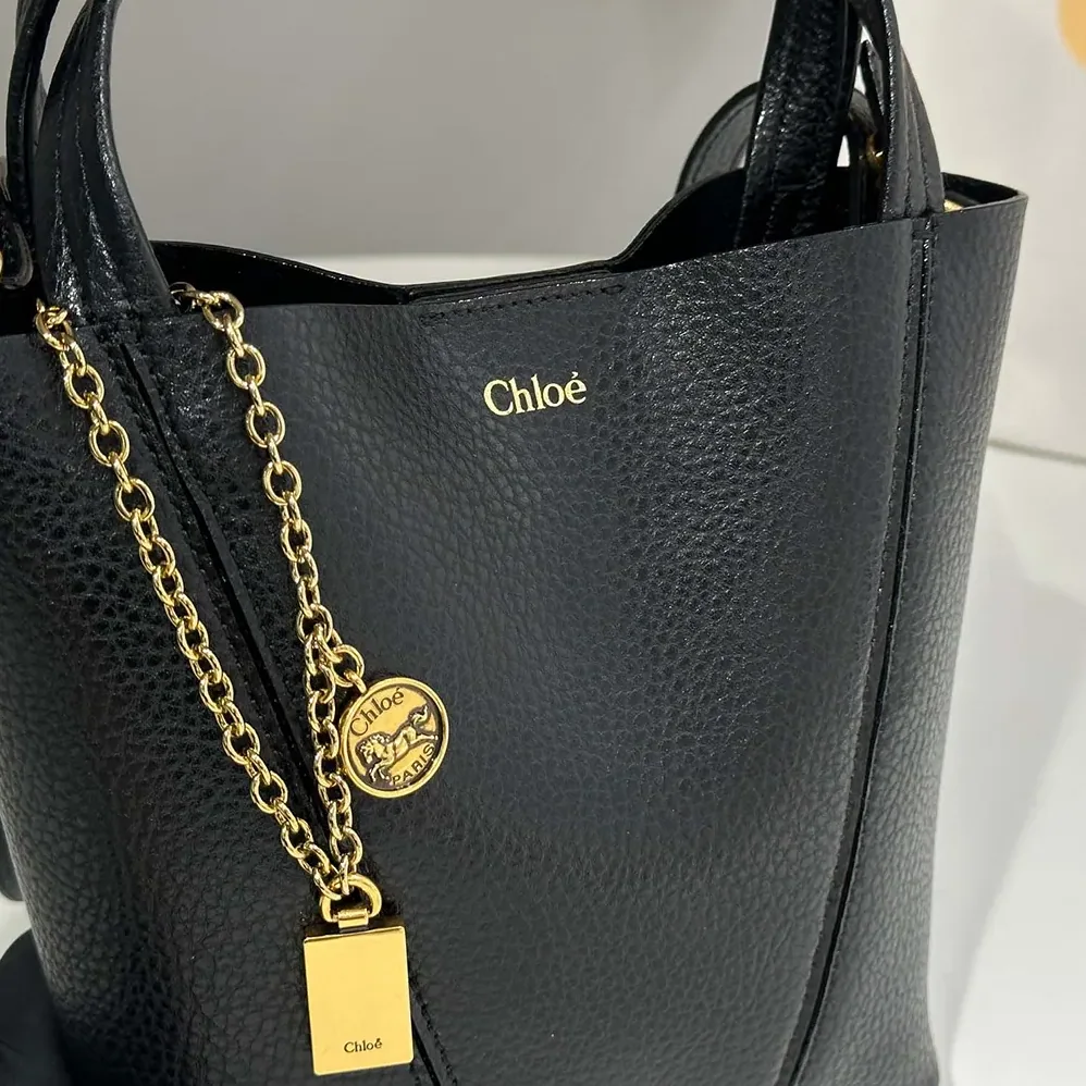 Chloe Small Chloé Spin Tote Bag in Grained Leather for Women in Black Chloe Small Chloé Spin Tote Bag in Grained Leather for Women in Black