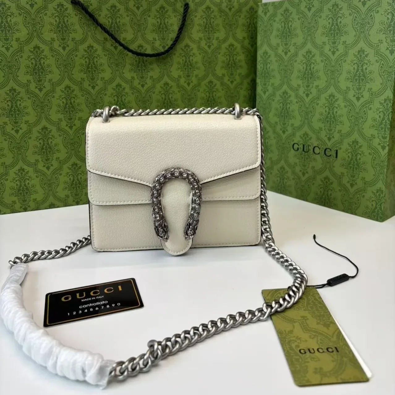 Gucci Dionysus Mini Shoulder Bag in White Silver Hardware Gucci Dionysus Mini Shoulder Bag in White Silver Hardware