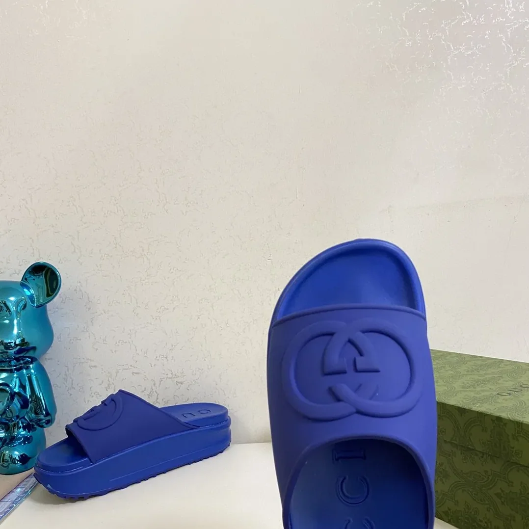 Gucci Interlocking G Slide Sandal Blue Gucci Interlocking G Slide Sandal Blue