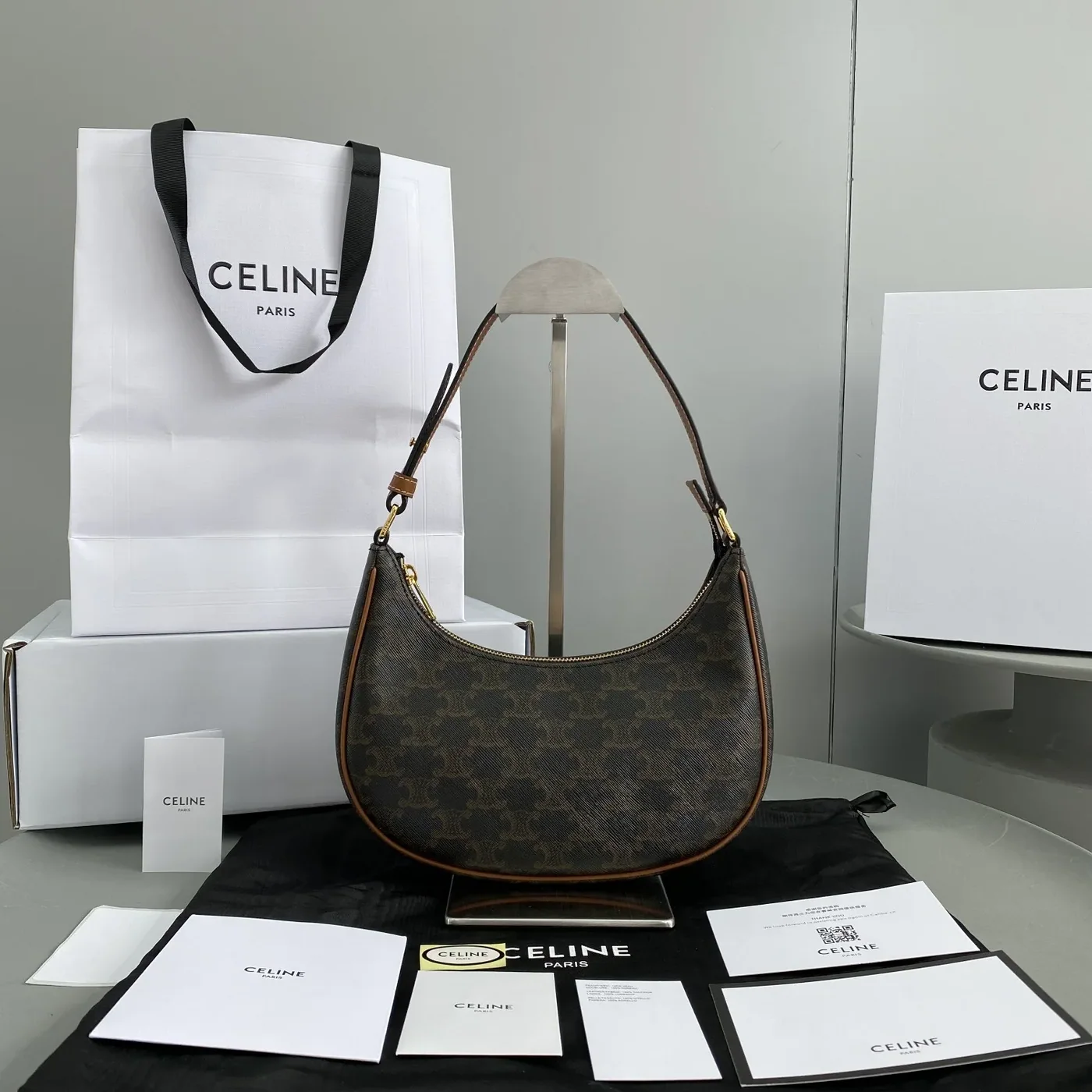 Celine Ava Bag In Triomphe Canvas Brown / .04LU Celine Ava Bag In Triomphe Canvas Brown / .04LU