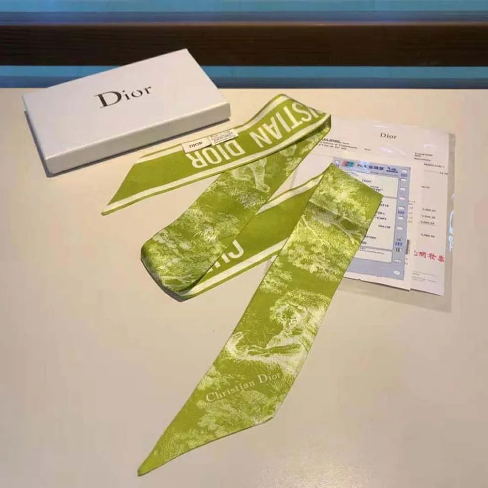 Dior Toile DE Jouy Reverse Mitzah Scarf Silk Twill for Women in Lime Dior Toile DE Jouy Reverse Mitzah Scarf Silk Twill for Women in Lime