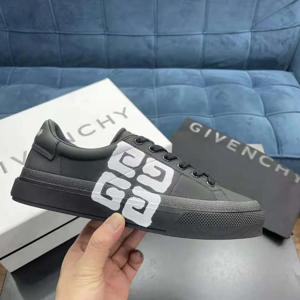 Givenchy Sneakers City Sport in 4g Print Leather for Men in Black