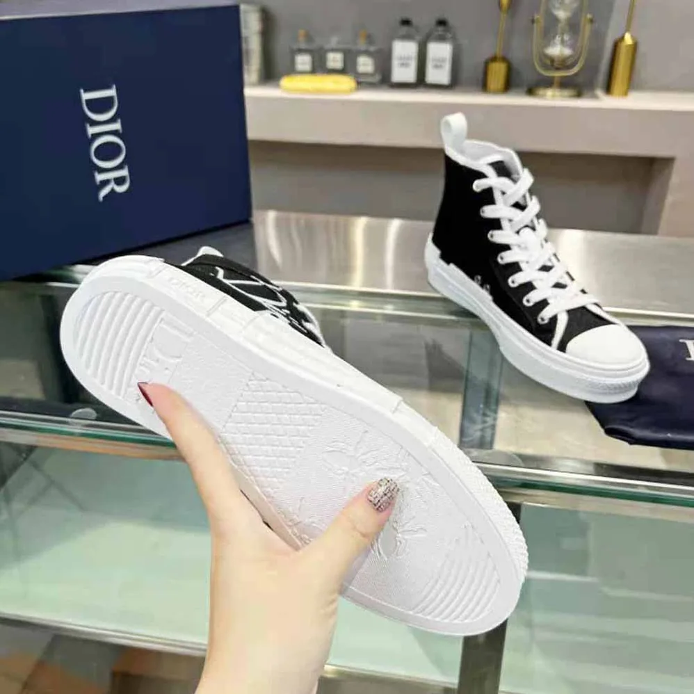 Dior B23 Cactus Jack Dior High-Top Sneaker Black and Cream Cotton Canvas for Men