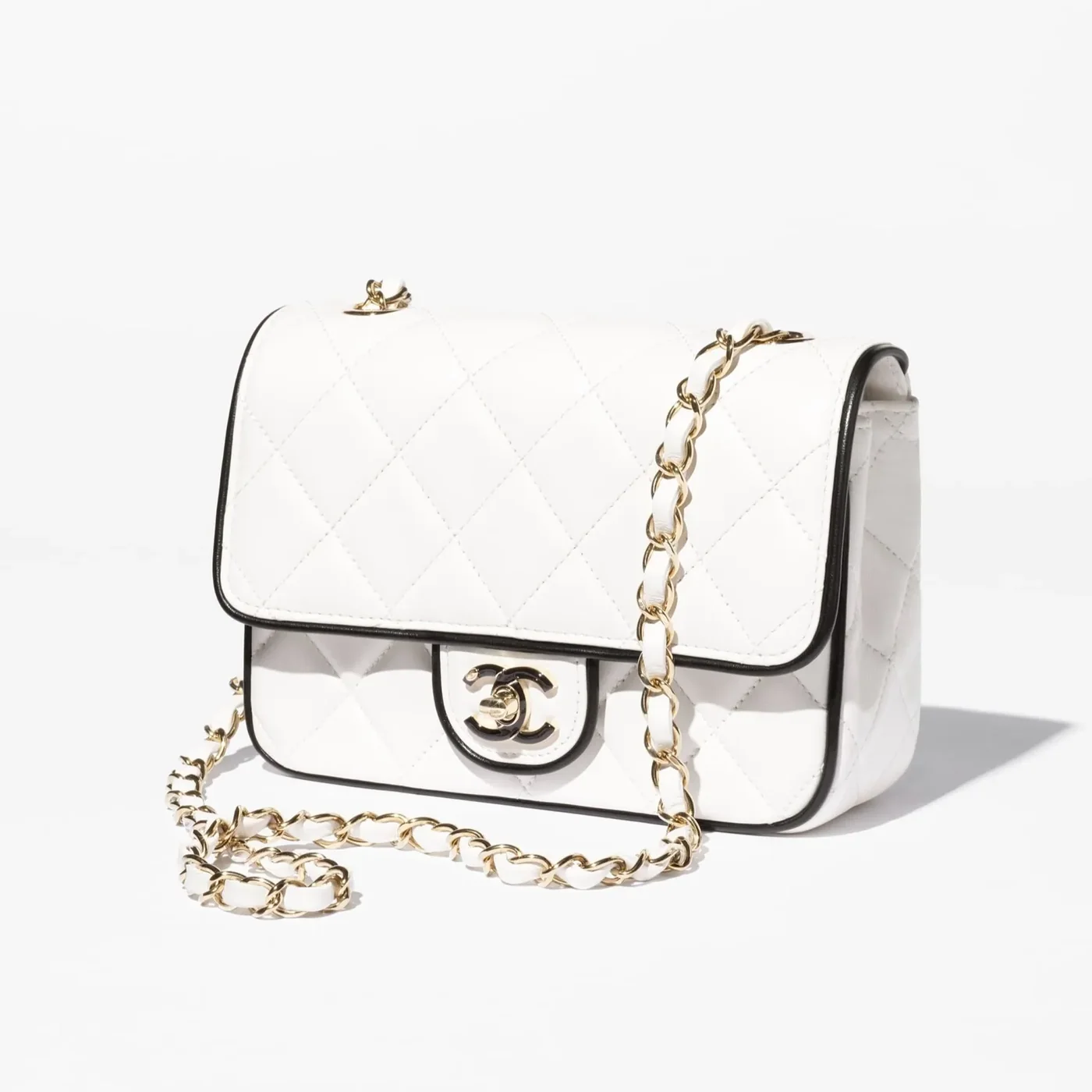 Chanel Flap Bag Mini Crossbody / White/ Black Gold Hardware AS5151 NAFJQ Chanel Flap Bag Mini Crossbody / White/ Black Gold Hardware AS5151 NAFJQ