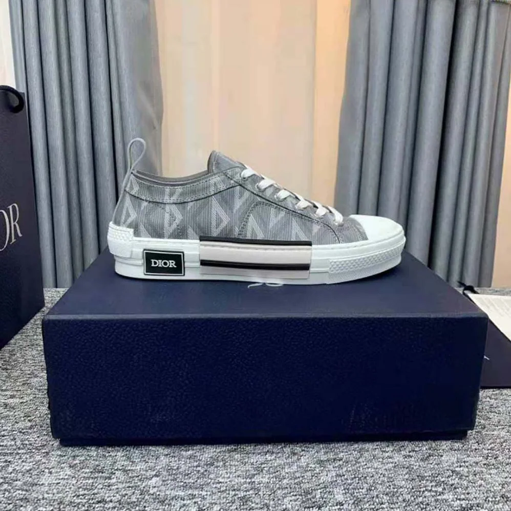 Dior B23 Low-Top Sneaker Dior Gray CD Diamond Canvas for Unisex Dior B23 Low-Top Sneaker Dior Gray CD Diamond Canvas for Unisex