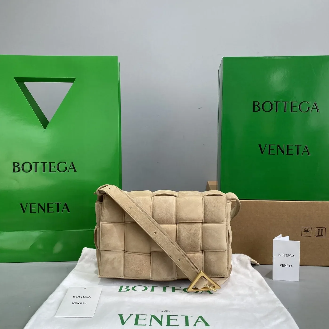 Bottega Veneta Padded Cassette Beige Bottega Veneta Padded Cassette Beige