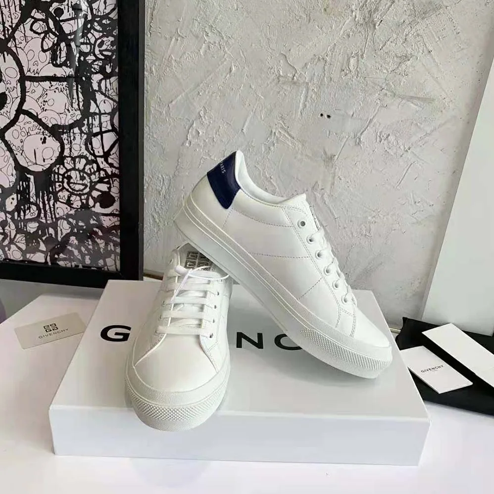 Givenchy City Sport Sneakers in Leather for Unisex in Black Givenchy City Sport Sneakers in Leather for Unisex in Black