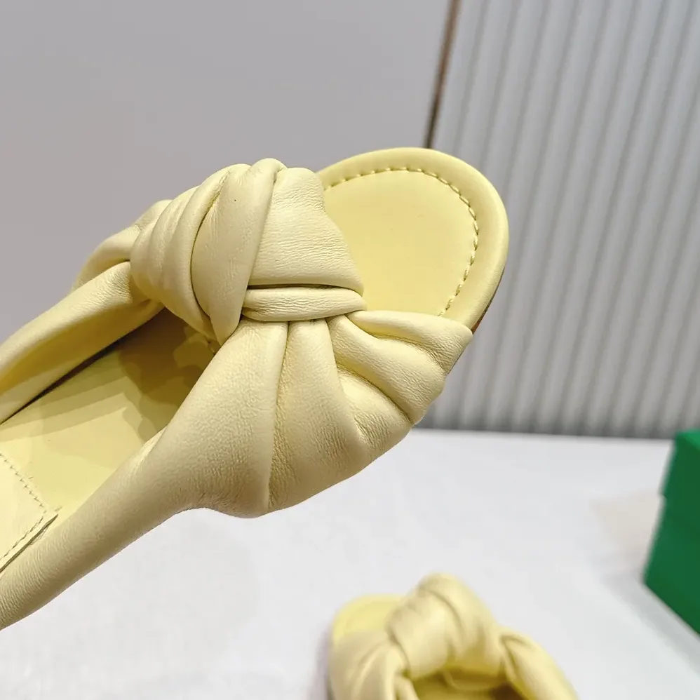Bottega Veneta Lagoon Nappa Leather Knotted Flat Slide Sandals Yellow for Women Bottega Veneta Lagoon Nappa Leather Knotted Flat Slide Sandals Yellow for Women