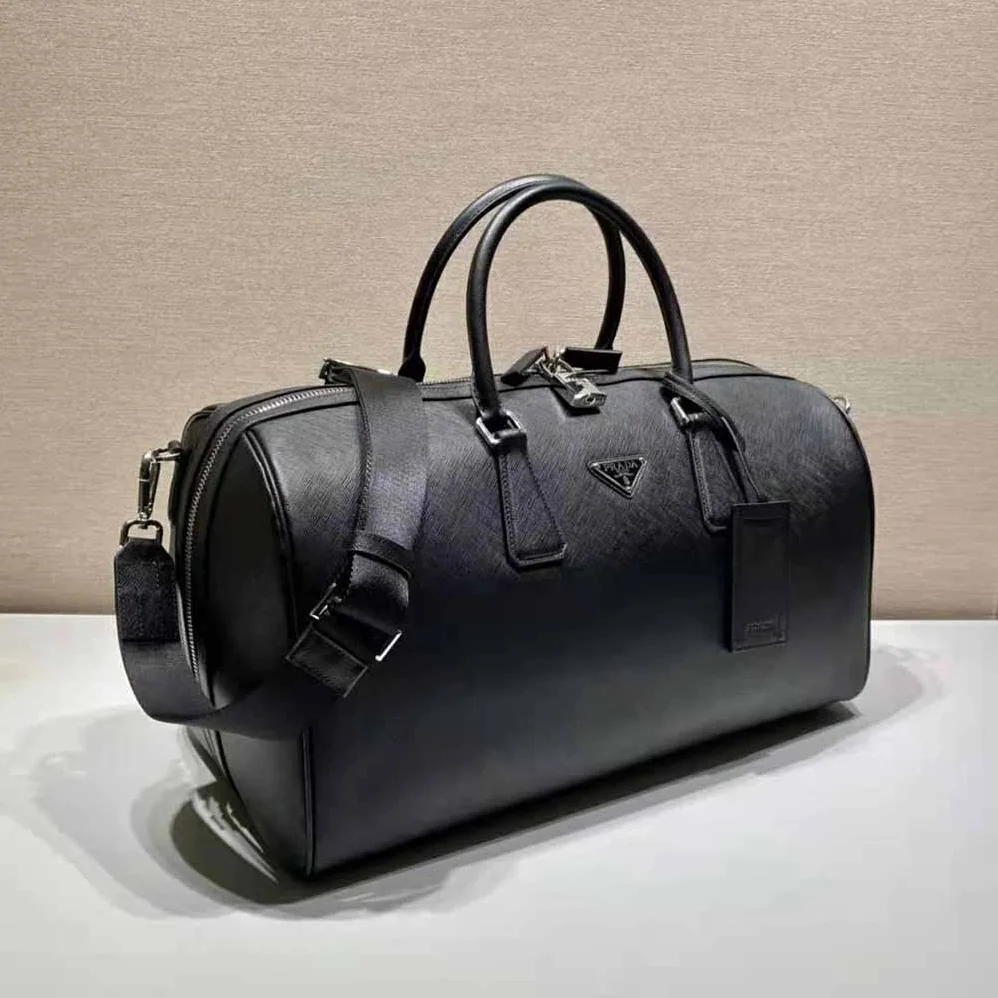 Prada Elegant Duffle Bag in Saffiano Leather Travel Bag for Men in Black Prada Elegant Duffle Bag in Saffiano Leather Travel Bag for Men in Black