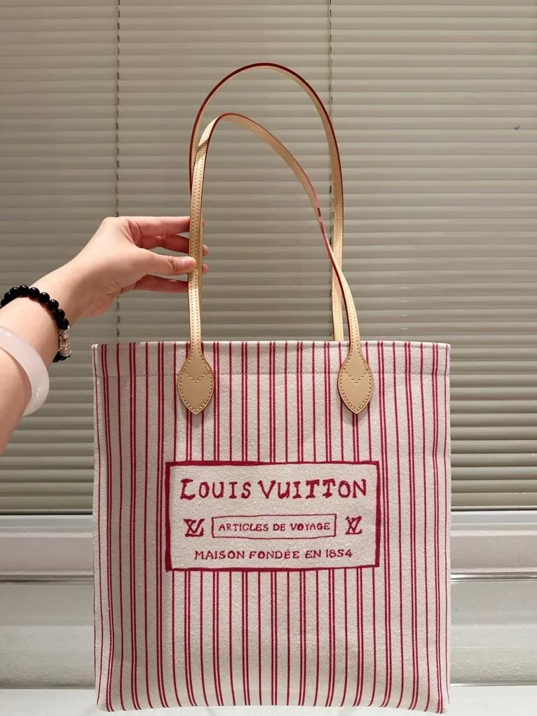 Louis Vuitton Carry It Beige Plum /