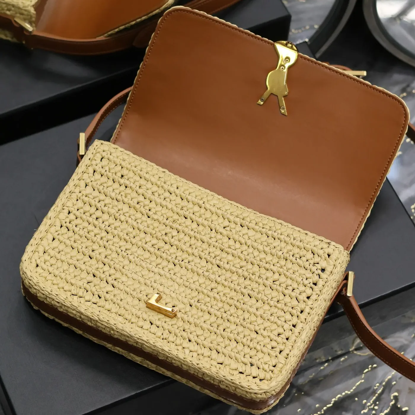 Saint Laurent YSL Solferino Medium in Raffia and Vegetable for Women in tanned Leather Saint Laurent YSL Solferino Medium in Raffia and Vegetable for Women in tanned Leather
