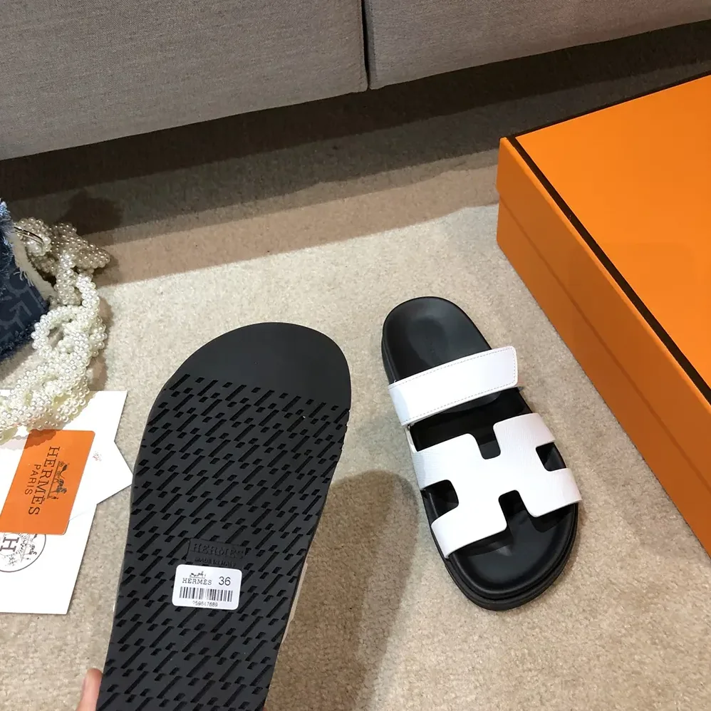 Hermes Chypre Sandal-White H222100Zv90380 for Unisex Hermes Chypre Sandal-White H222100Zv90380 for Unisex
