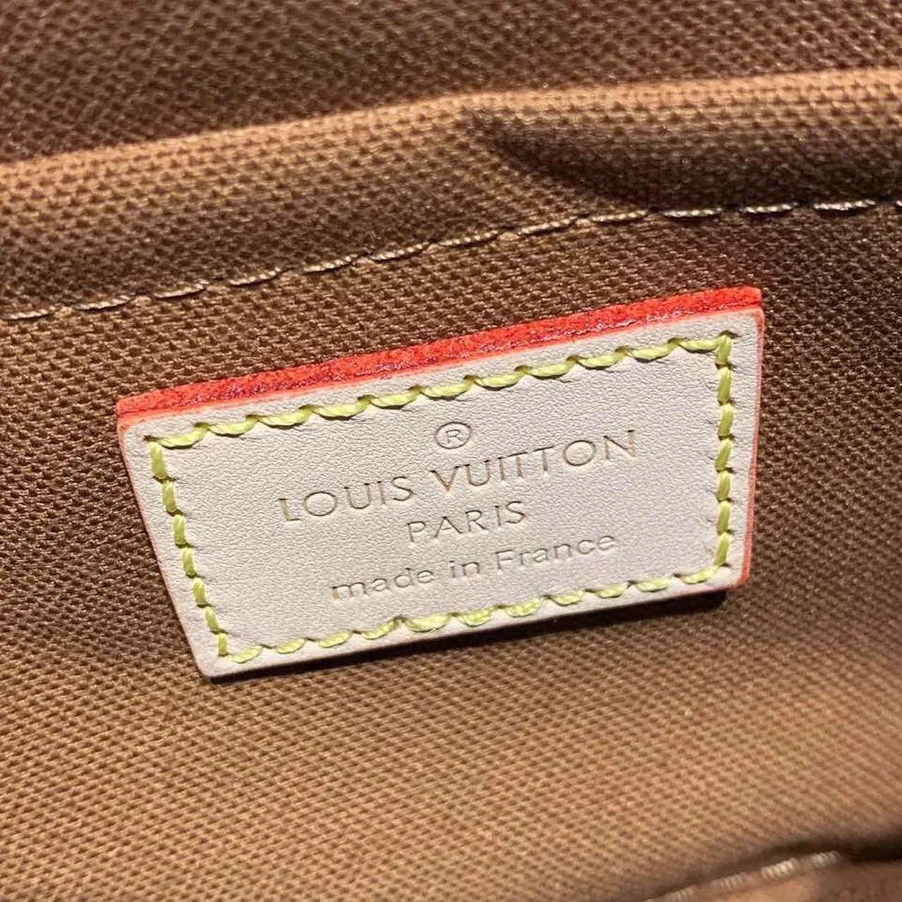 Louis Vuitton Multi Pochette Accessoire Shoulder Bag / Blue Monogram Canvas Gold Hardware Louis Vuitton Multi Pochette Accessoire Shoulder Bag / Blue Monogram Canvas Gold Hardware