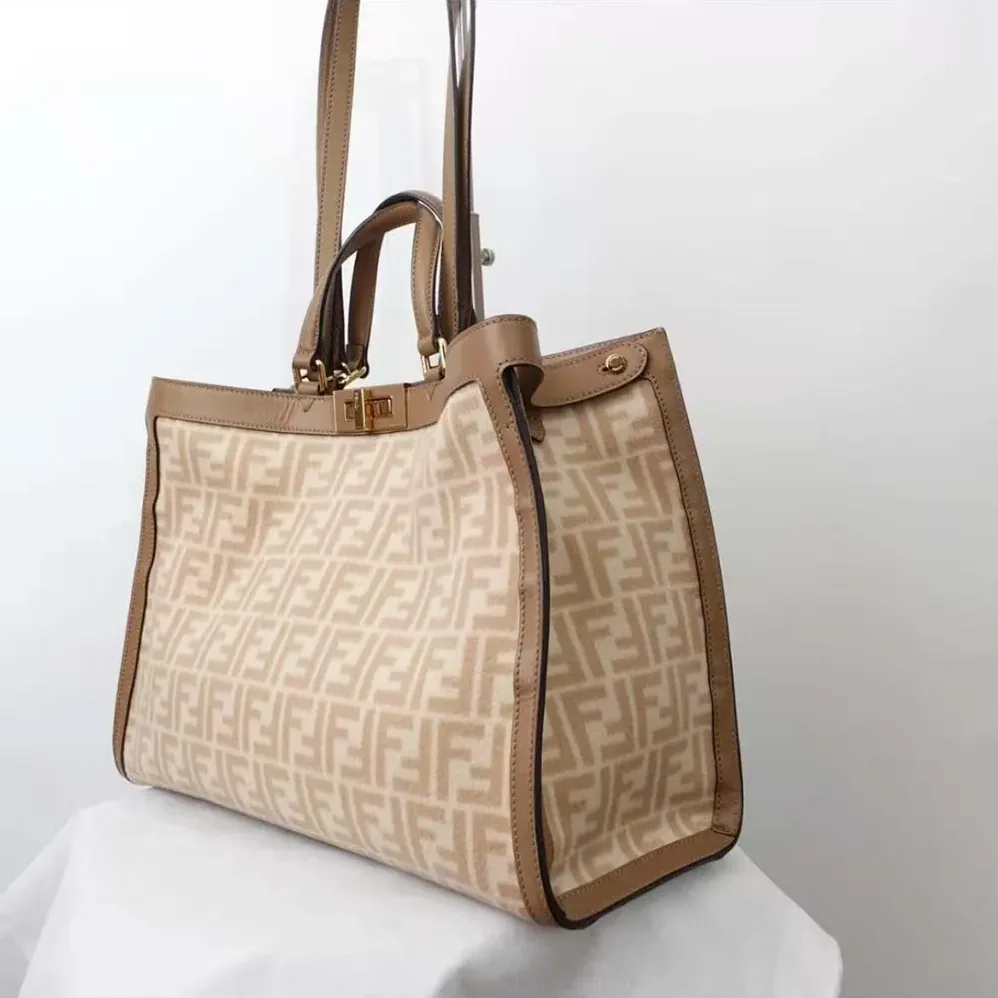 Fendi Peekaboo X-Tote Embroidered Neutral Canvas Bag for Women Fendi Peekaboo X-Tote Embroidered Neutral Canvas Bag for Women
