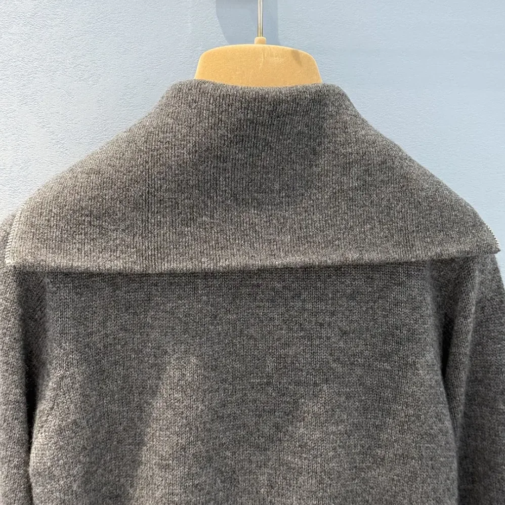 Miu Miu Cashmere Half for Women in Zipper Sweater Miu Miu Cashmere Half for Women in Zipper Sweater