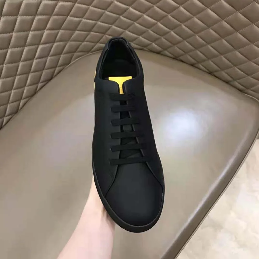 Fendi Sneakers Black Leather Low for Men in Tops Rubber Cupsole