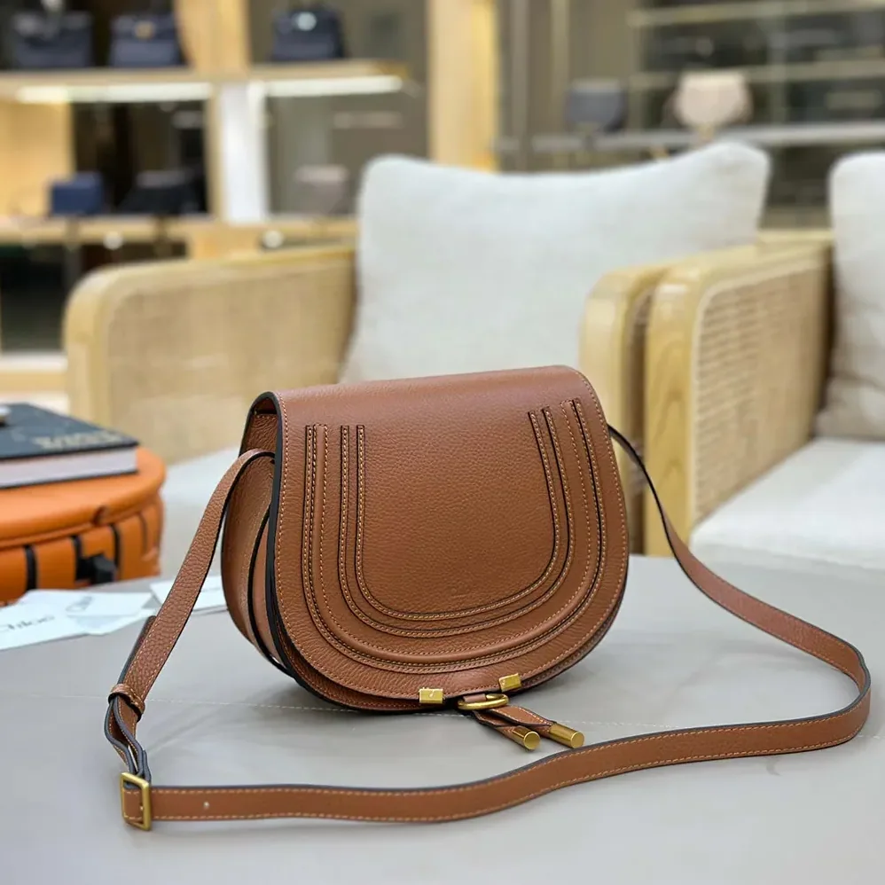 Chloe Small Marcie Saddle Bag is Crafted Leather for Women Chloe Small Marcie Saddle Bag is Crafted Leather for Women