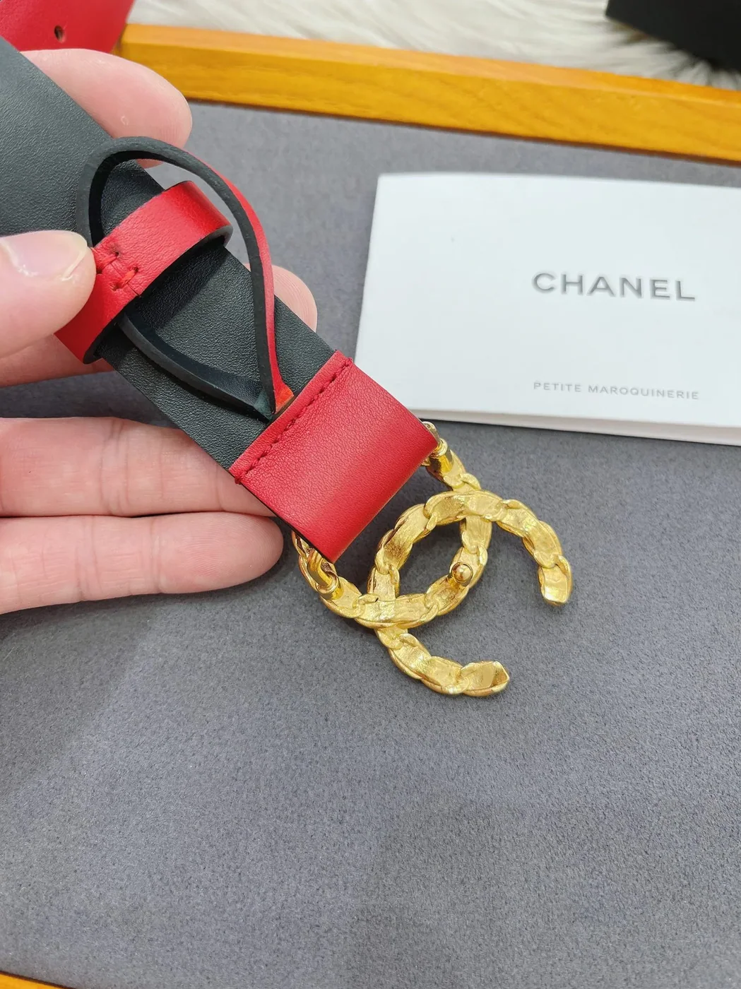 Chanel Shiny Gold Tone Chain Interlocking C Belt Red Chanel Shiny Gold Tone Chain Interlocking C Belt Red