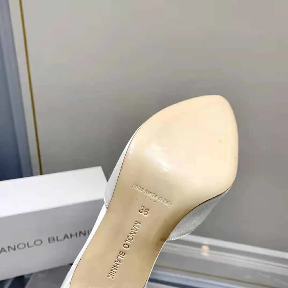 Manolo Blahnik Cream Satin Jewel Buckle Slingback Pumps for Women Manolo Blahnik Cream Satin Jewel Buckle Slingback Pumps for Women