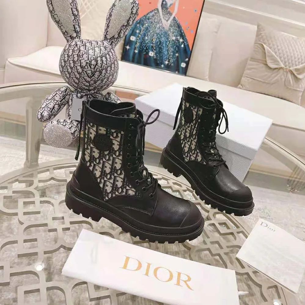 Dior Explorer Ankle Boot Beige and Black Dior Oblique Jacquard and Black Smooth Calfskin for Men Dior Explorer Ankle Boot Beige and Black Dior Oblique Jacquard and Black Smooth Calfskin for Men