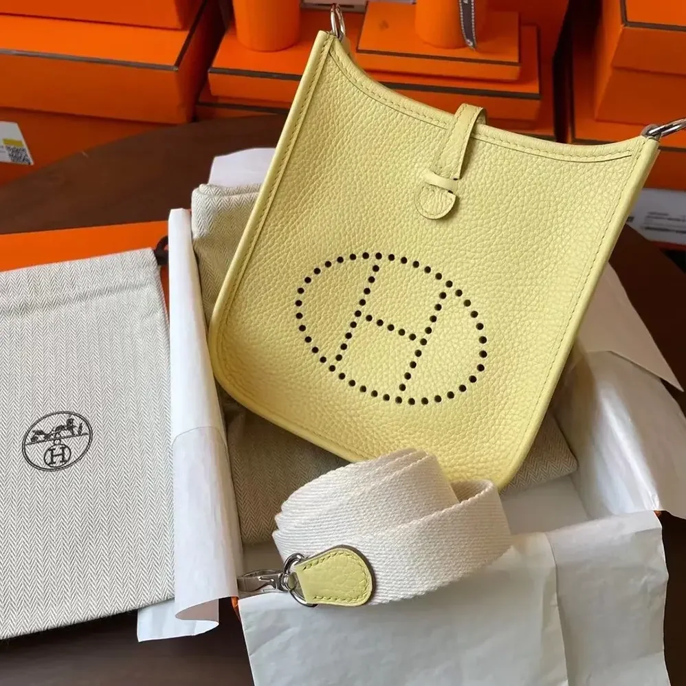 Hermes Evelyne 16 Amazone in Clemence Leather for Women in Yellow/Silver Hermes Evelyne 16 Amazone in Clemence Leather for Women in Yellow/Silver