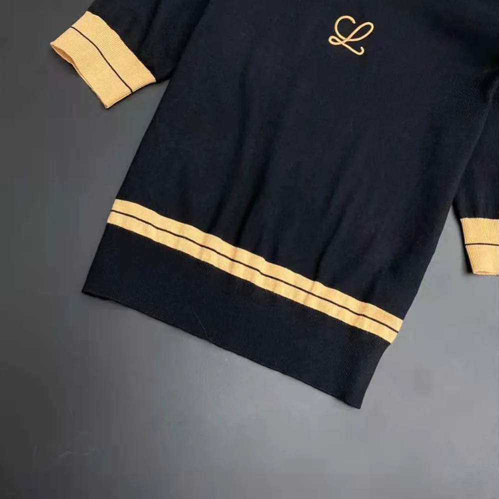 Loewe Cropped Sweater in Wool for Women in Black Loewe Cropped Sweater in Wool for Women in Black