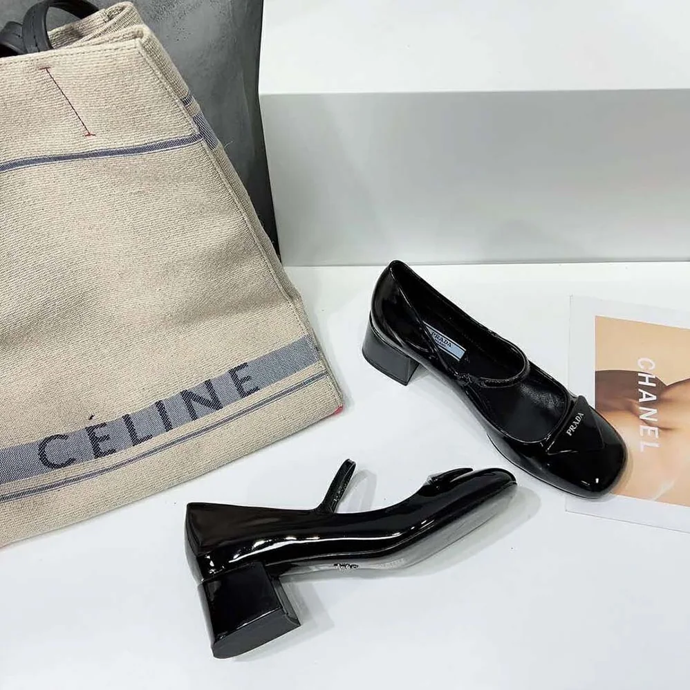 Prada Patent Leather Pumps in 45mm Heel Height for Women in Black