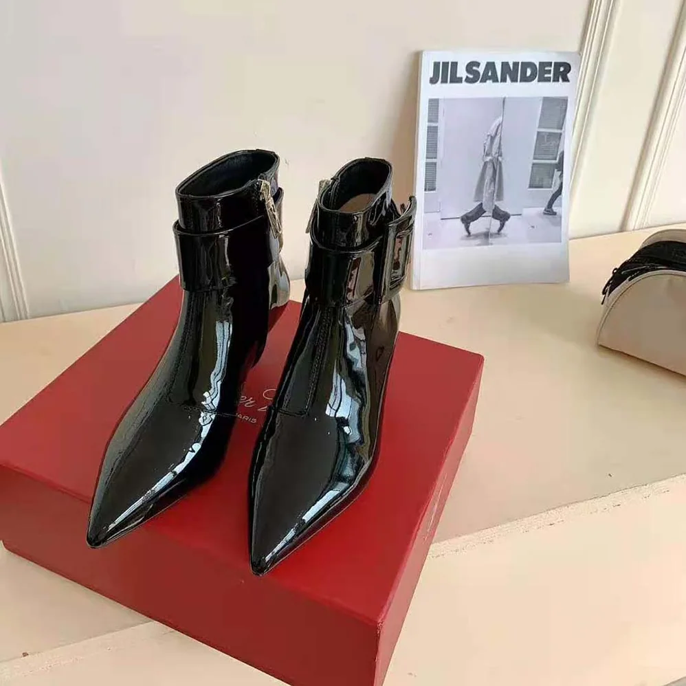 Roger Vivier Pointy Covered Buckle Ankle Boots in Patent Leather for Women