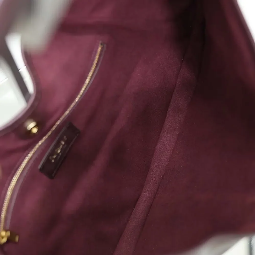Saint Laurent YSL Mombasa Medium In Leather for Women in Rouge Cabernet