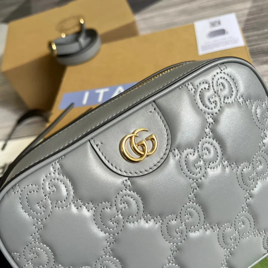 Gucci Matelasse Shoulder Bag Grey Gucci Matelasse Shoulder Bag Grey