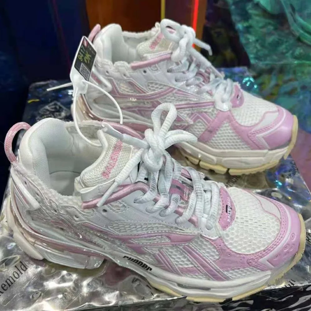 Balenciaga Runner Sneaker in White Mesh and Nylon for Women