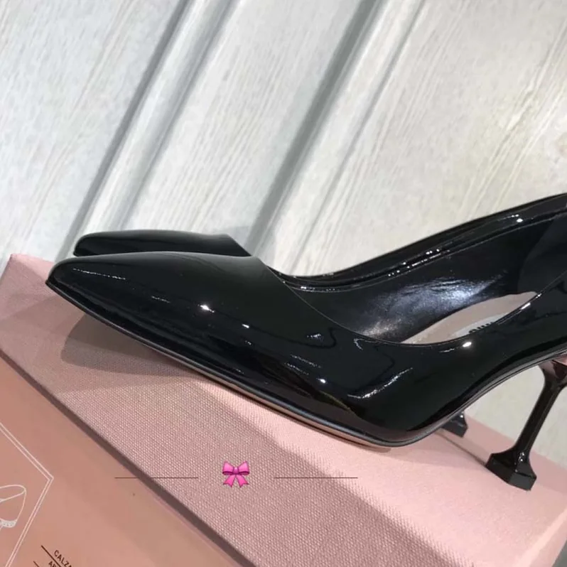 Miu Miu Shoes Patent Leather Pumps with Jewels 85mm Heel for Women in Black